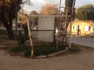 Ellos montan actos y los caballos aplauden