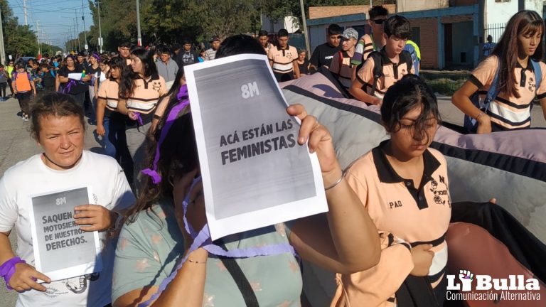 La marcha del 8M también se vive en los barrios populares de San Luis ...